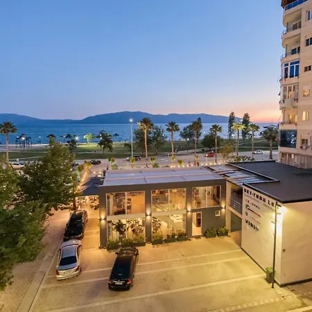 Hotel Laid 4*
