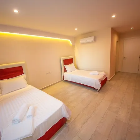 Hotel Laid 4*