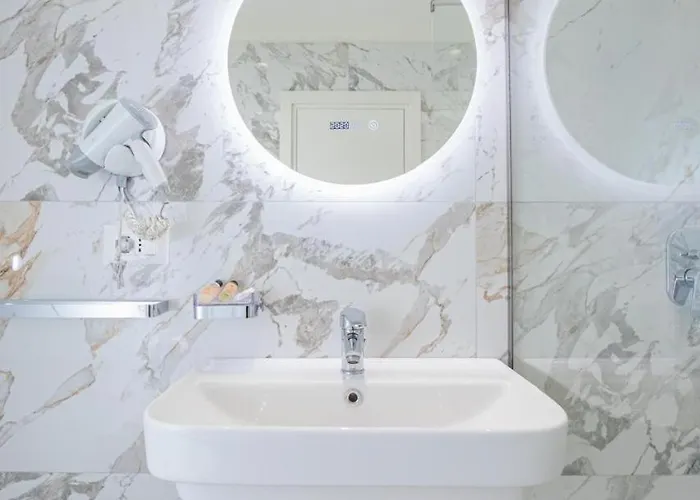 Ξενοδοχείο Laid Vlorë