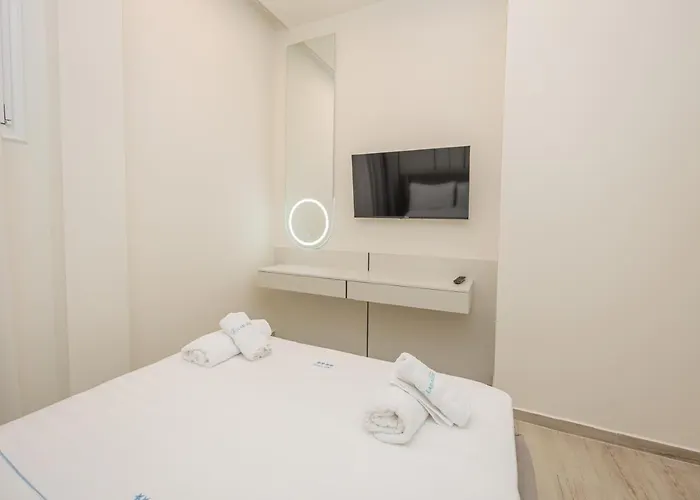 Ξενοδοχείο Laid 4*